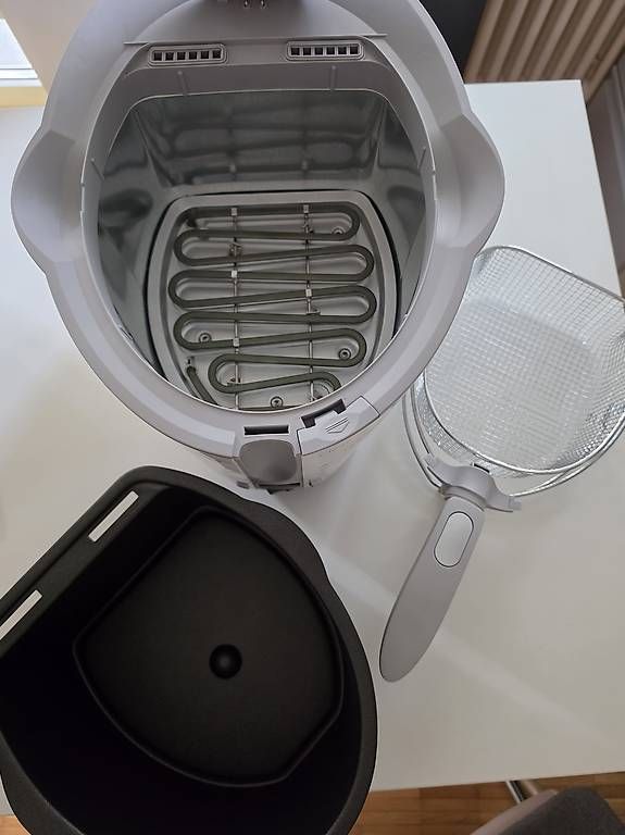 Elettrodomestici da cucina: Philips Clean Air Fritteuse mit Deckel – Nuovo e nell'imballaggio originale da Schlieren venduto da eve_v8kt 1