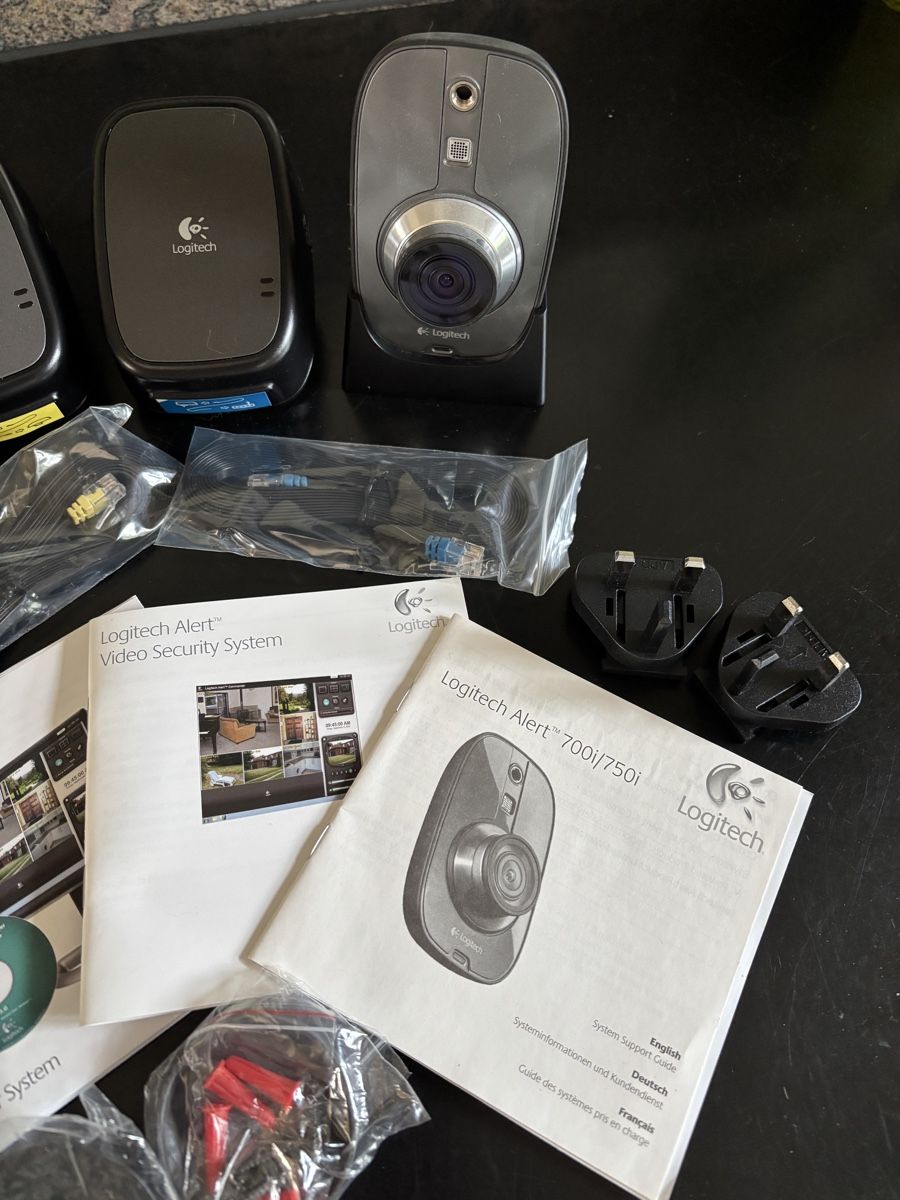 Alarmanlagen: Logitech Alert Video Security System 700i750i – Neu (gemäss Beschreibung) aus Jona von WaJaggi
