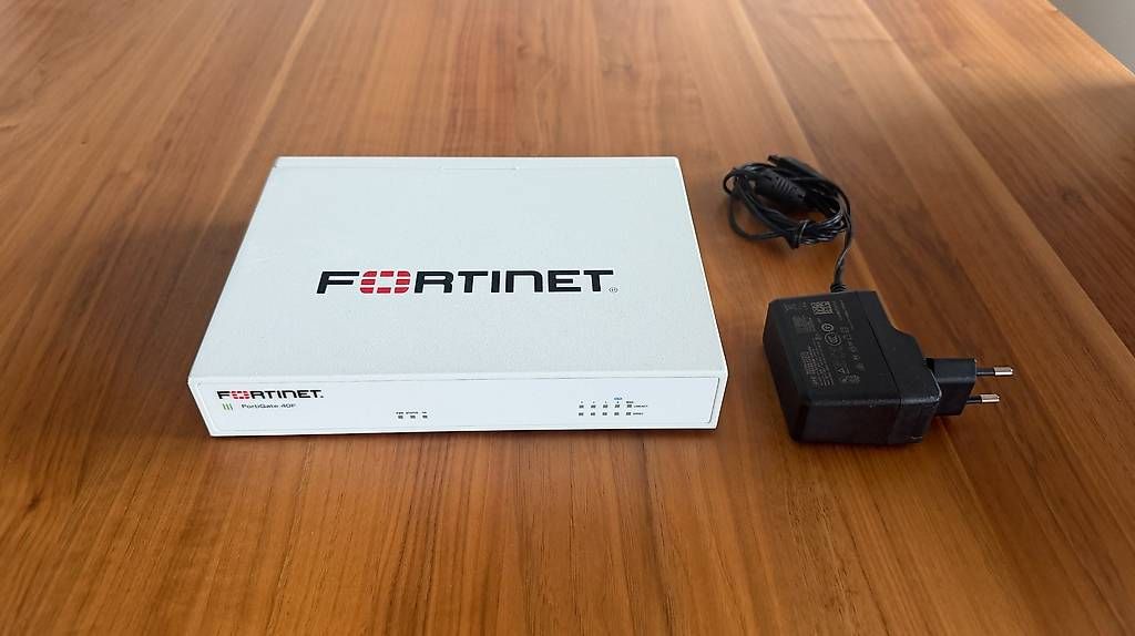 Fortinet Pare-feu: Fortinet FortiGate 40F (FG-40F) <==== – D'occasion à Zug par Sirrider