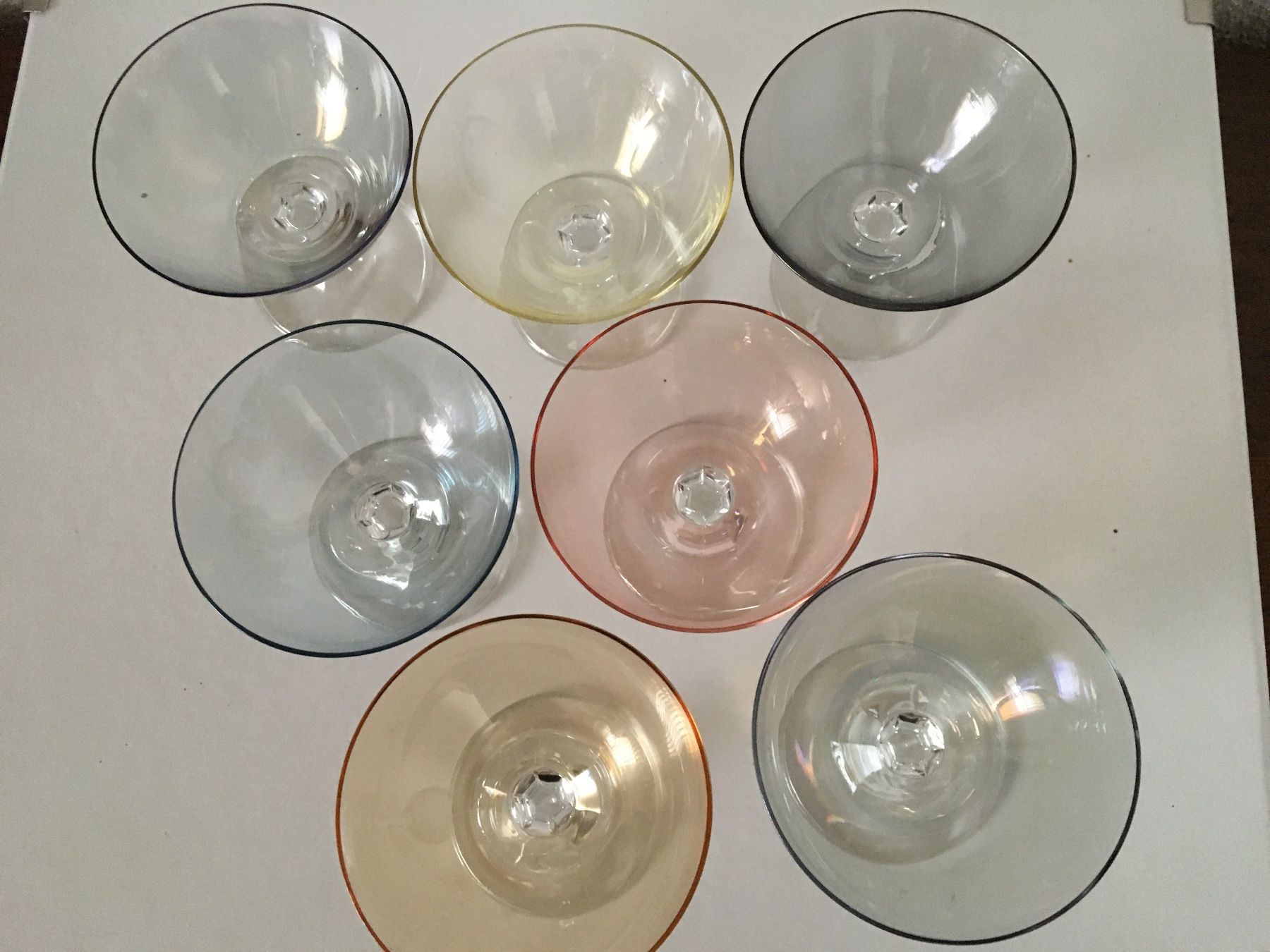 Bicchieri: Farbige Cocktail Gläser – Usato da Wangs venduto da ewabaso 1