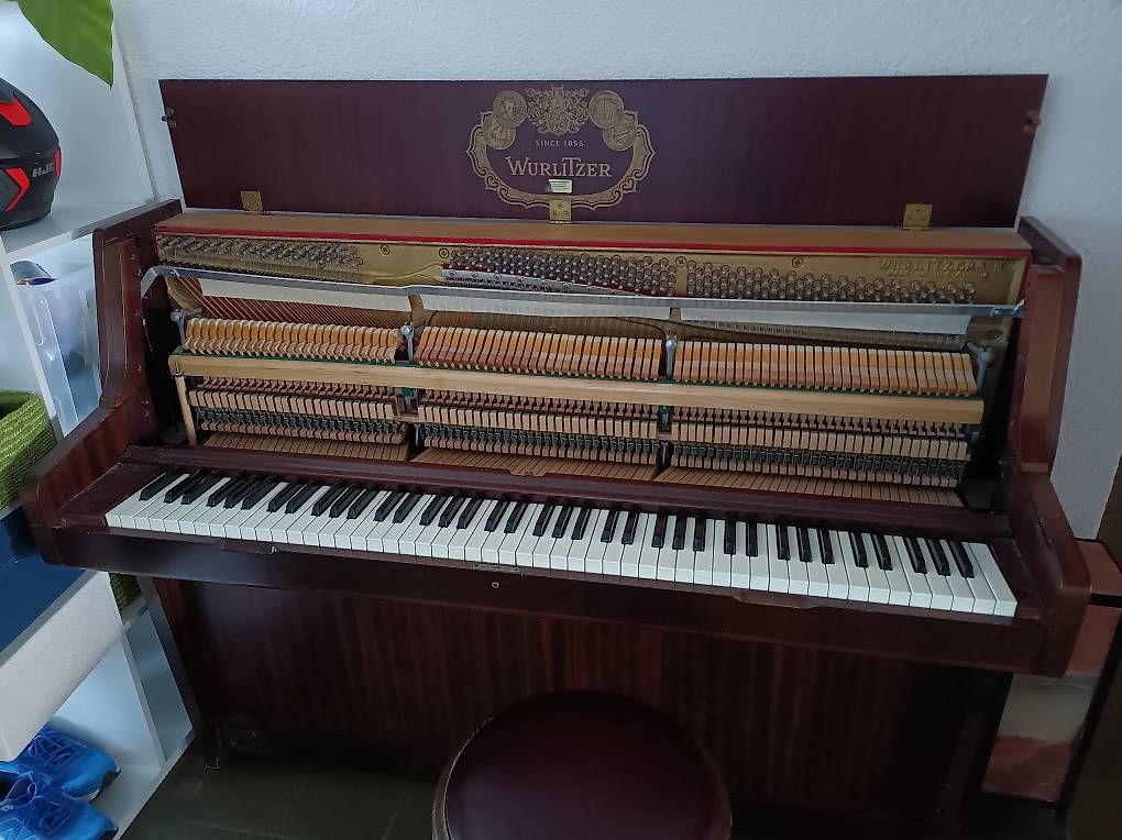 Musikinstrumente: KLAVIER Wurlitzer – Gebraucht aus Windlach von Gluteus 1