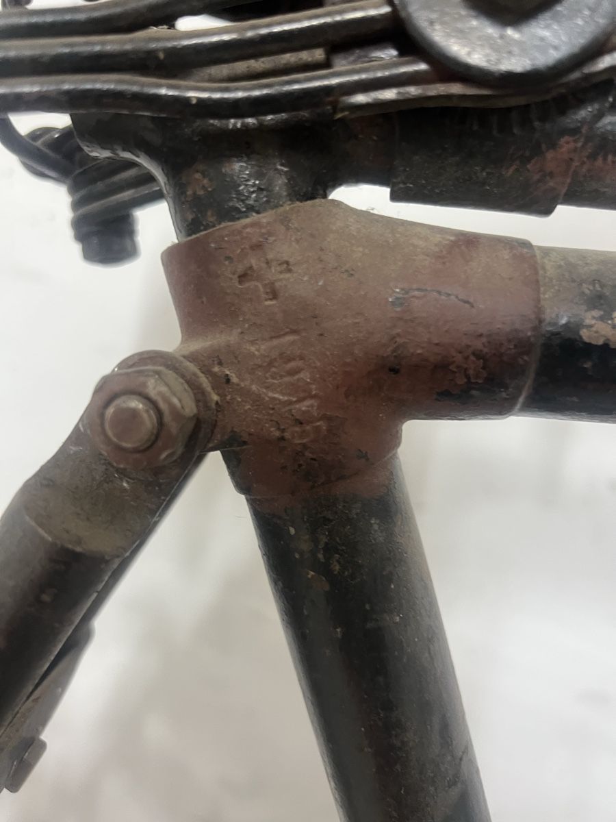 Vélos: Vélo ancien – Défectueux à Burtigny par dj1_8wjr 1