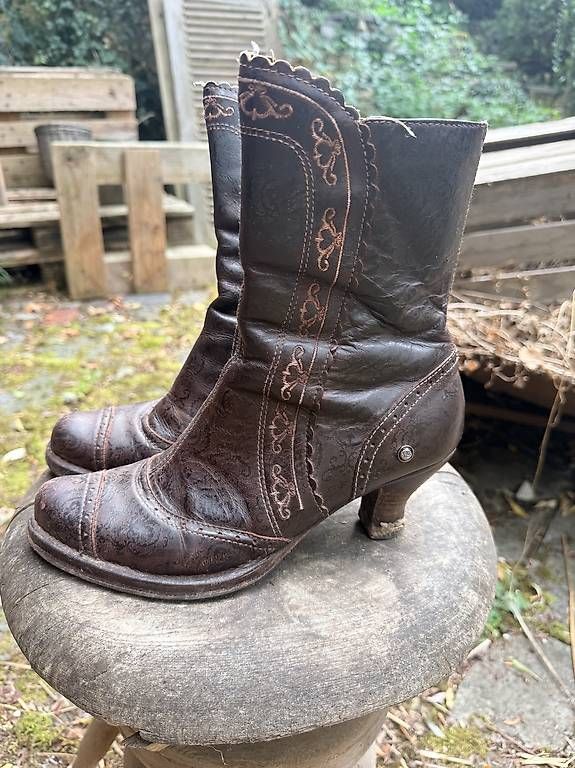 Damenschuhe: Boots – Gebraucht aus Basel von Scheia 1