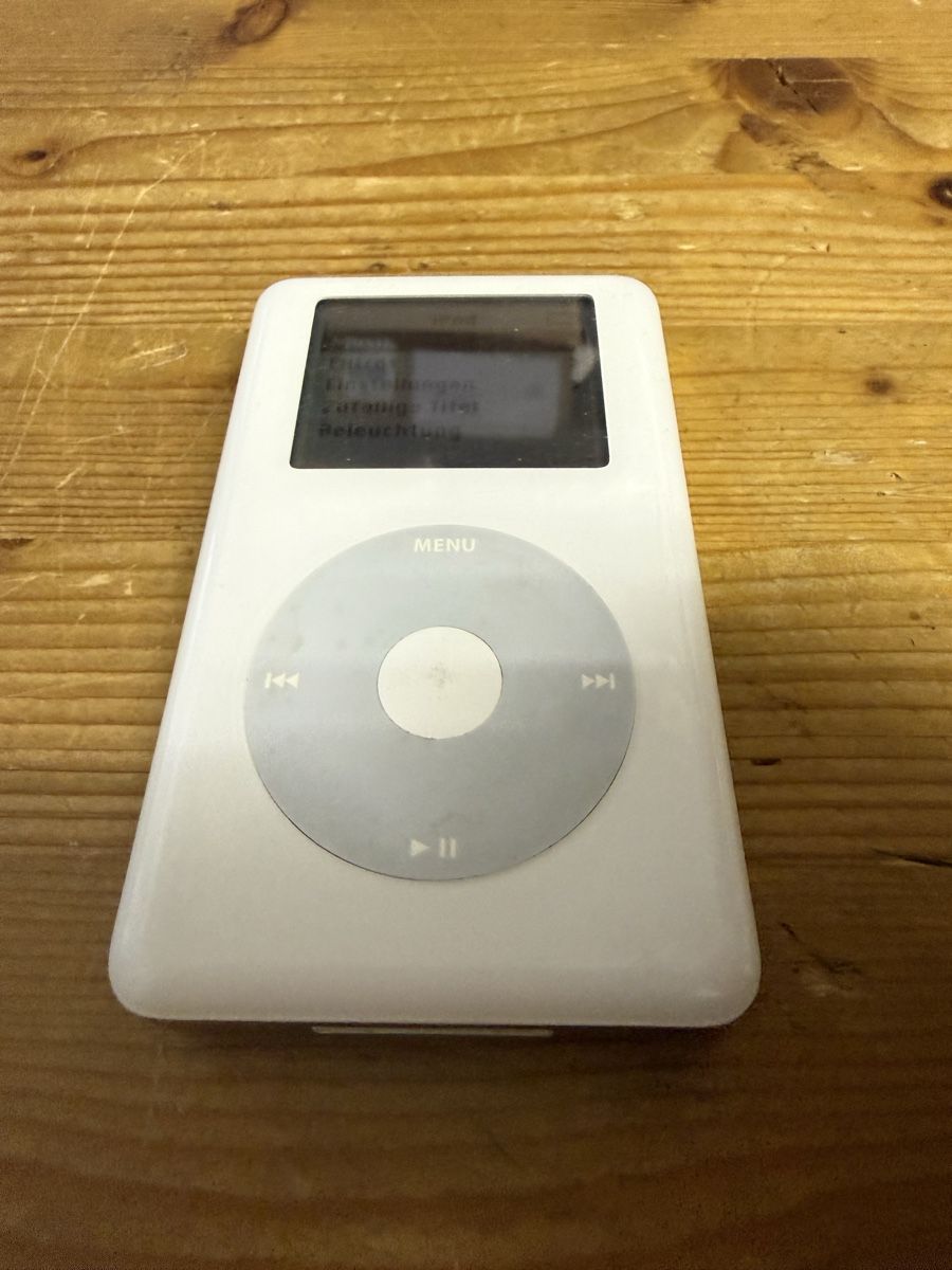 Apple Tragbarer Mediaplayer: iPod mit Click Wheel 20GB A1059 – Gebraucht aus Siebnen von icrservicesolutions 1