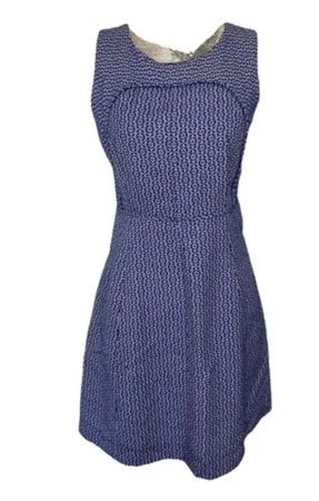 Jolie robe sans manches, taille 36