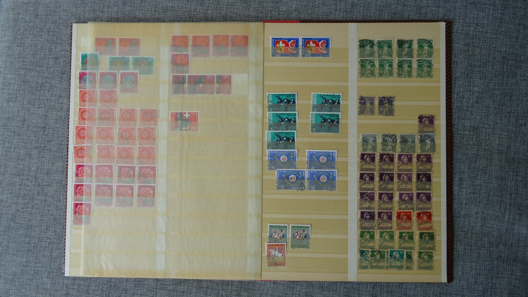 Tutti i francobolli: Briefmarkenalbum Schweiz – Usato da Cham venduto da brire87 1