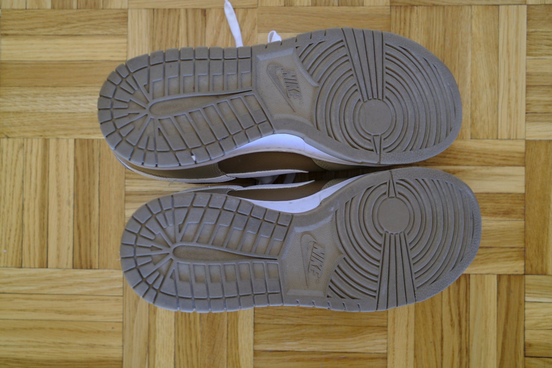 Nike Scarpe da uomo: Nike Dunk Low - Brown (EU 44) – Usato da Lausanne venduto da Bilxow 4
