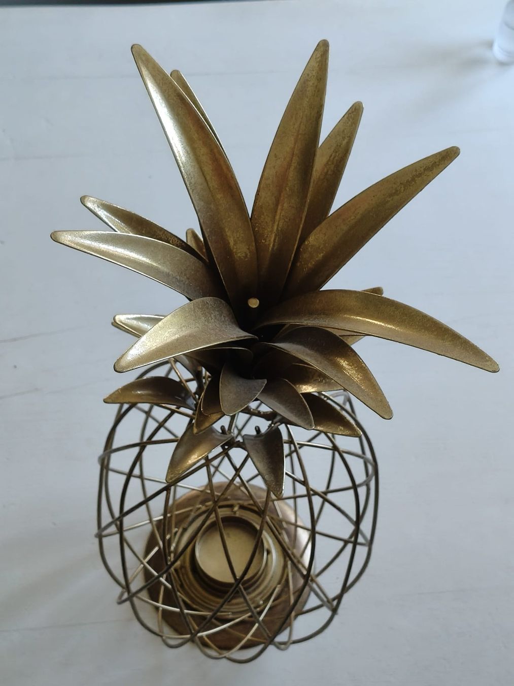 Tutte le decorazioni: Goldene Deko Ananas - Teelicht – Usato da Winterthur venduto da Arkadii 1