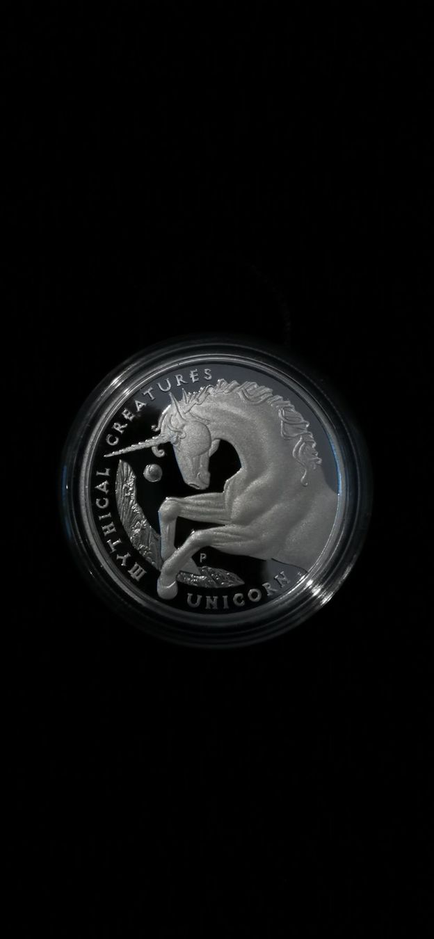 Alle Münzen: 1oz Platin Unicorn - Mythical Creatures – Neu und originalverpackt aus Horw von Leopardd