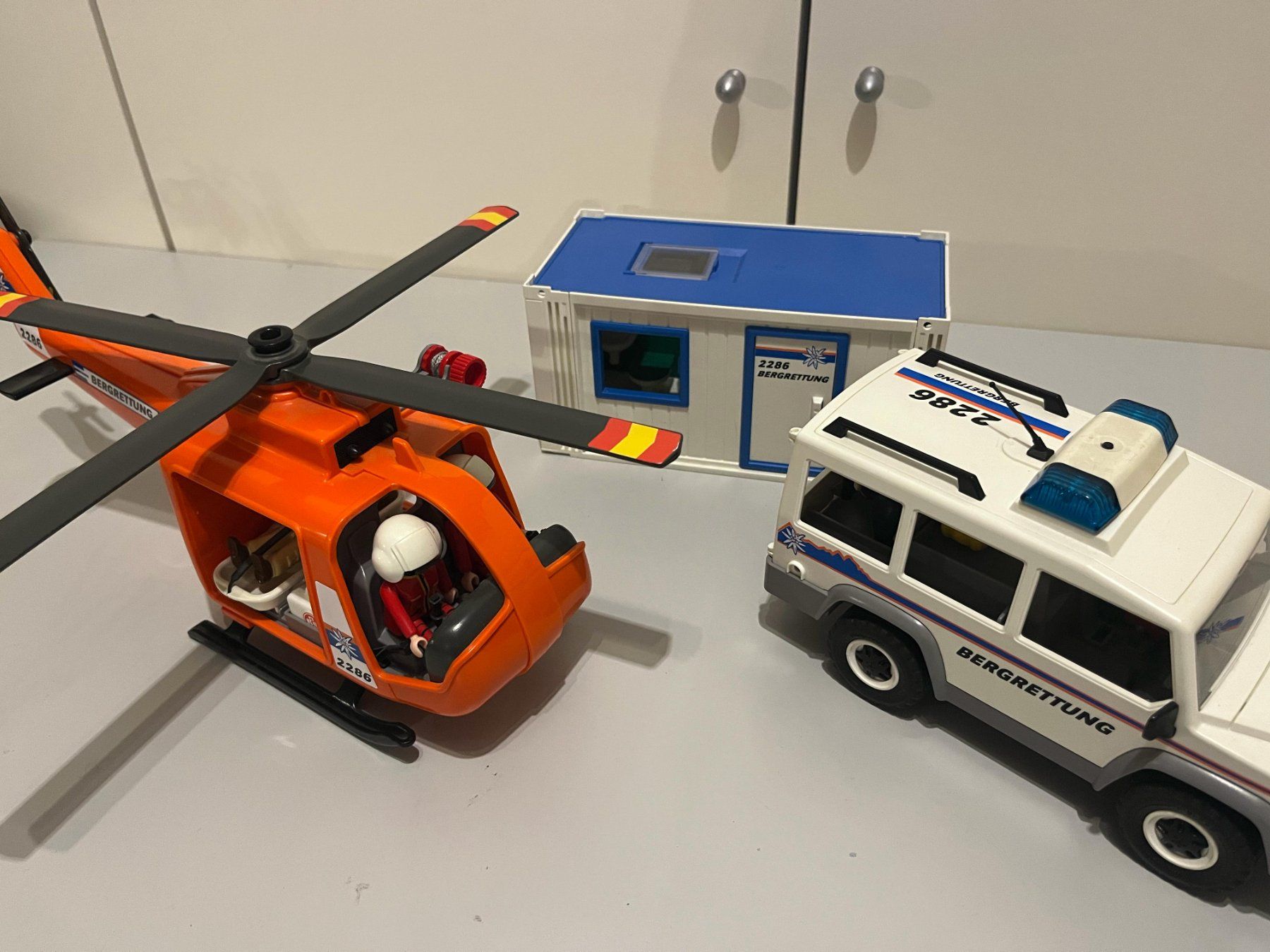 Playmobil Spielzeuge: PLAYMOBIL Bergrettung XXL – Gebraucht aus Uffikon von gabu06 3