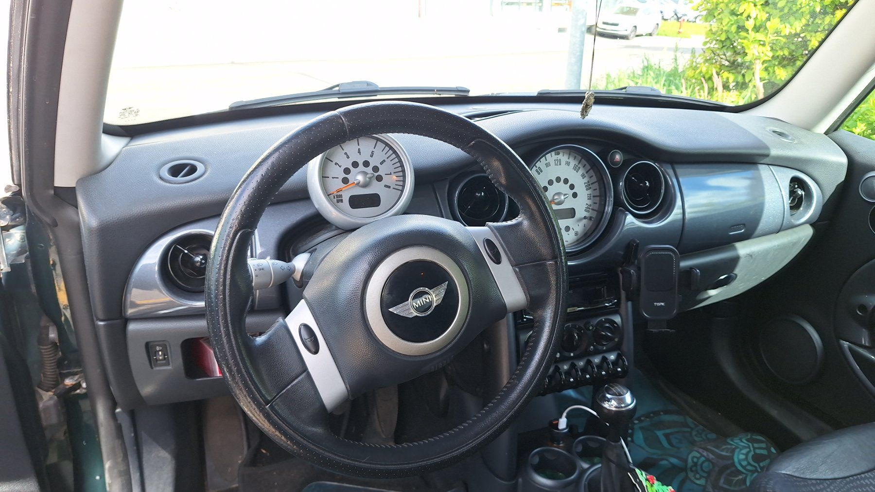 Mini Autos: Mini Cooper – Gebraucht aus Weier im Emmental von GoldvorkommenSchweiz 3