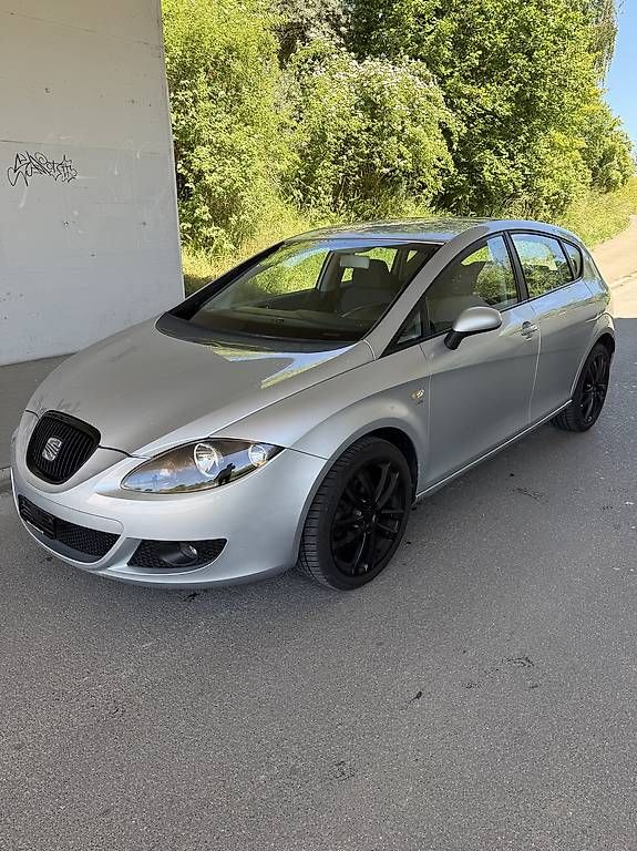 Autos: Seat Leon 2.0TDI  – D'occasion à Tägerwilen par Graw95