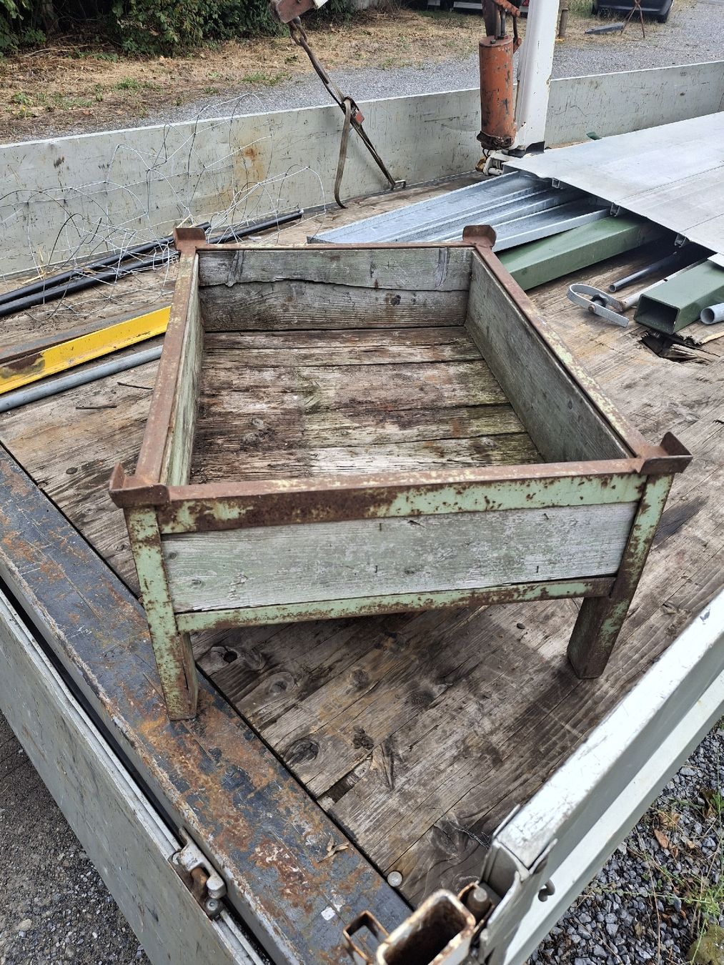 Caisses de transport: Paloxe Materialkiste Blumenkiste Decko – D'occasion à Goldingen par mllerr2007