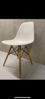 Vitra Eames Plastic side chair