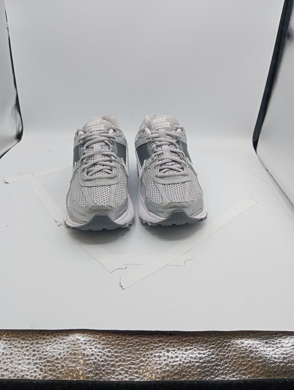 Nike Scarpe da uomo: Nike Zoom Vomero 5 (EU36) – Nuovo e nell'imballaggio originale da Schaffhausen venduto da outlez 2