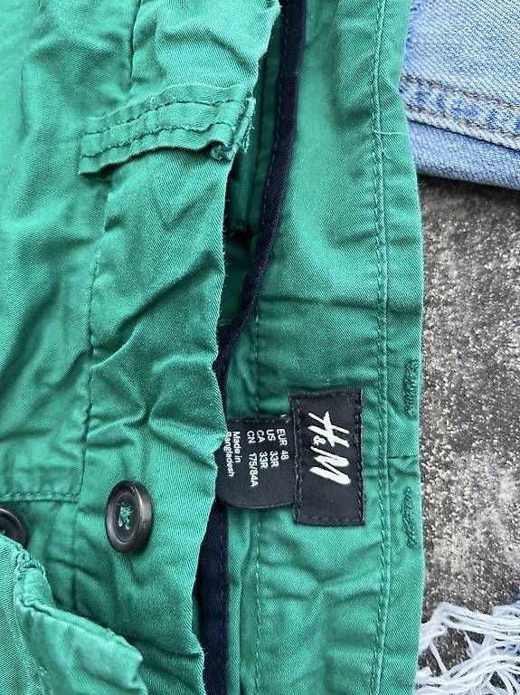Pantaloni: Div. Shorts/kurze Hosen – Usato da Zürich venduto da lin_92hw 1
