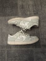 Nike Dunk Low Hellgrau