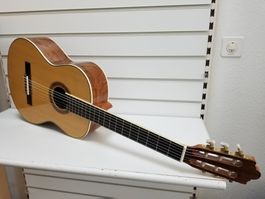4/4 Klasisch gitarre CG 210 neuwertig