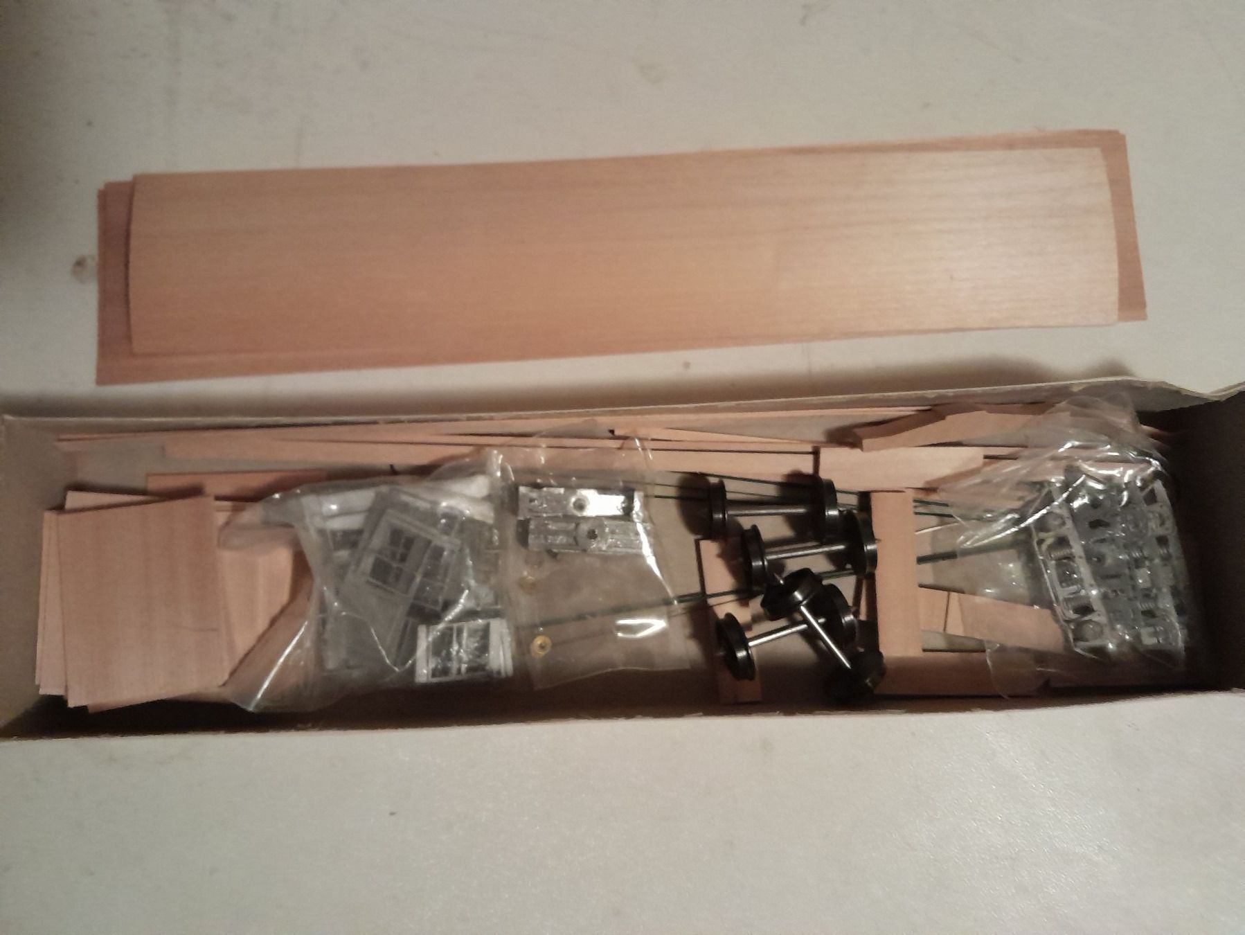 Modelleisenbahnen: Ambroid Payroll car Kit Gloor truck – Neu und originalverpackt aus Tafers von Fbrh 2