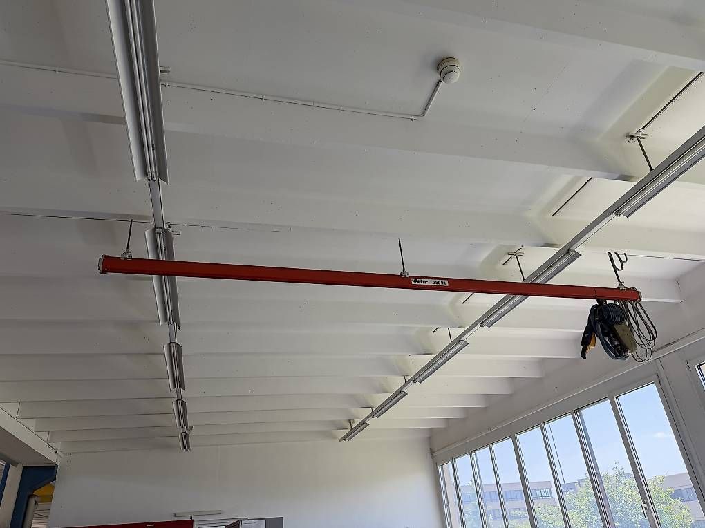 Demag Gru: Hallenkran Demag 400cm 250kg – Usato da Necker venduto da liq24