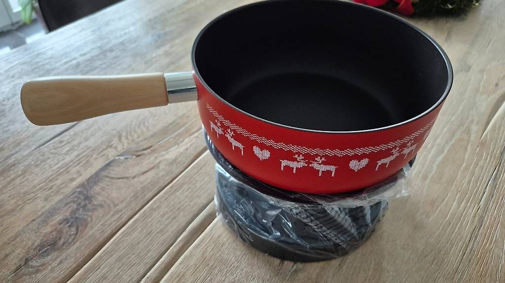 Padelle: Käsefondue Set neu – Nuovo e nell'imballaggio originale da Lohn-Ammannsegg venduto da Laluna16 1