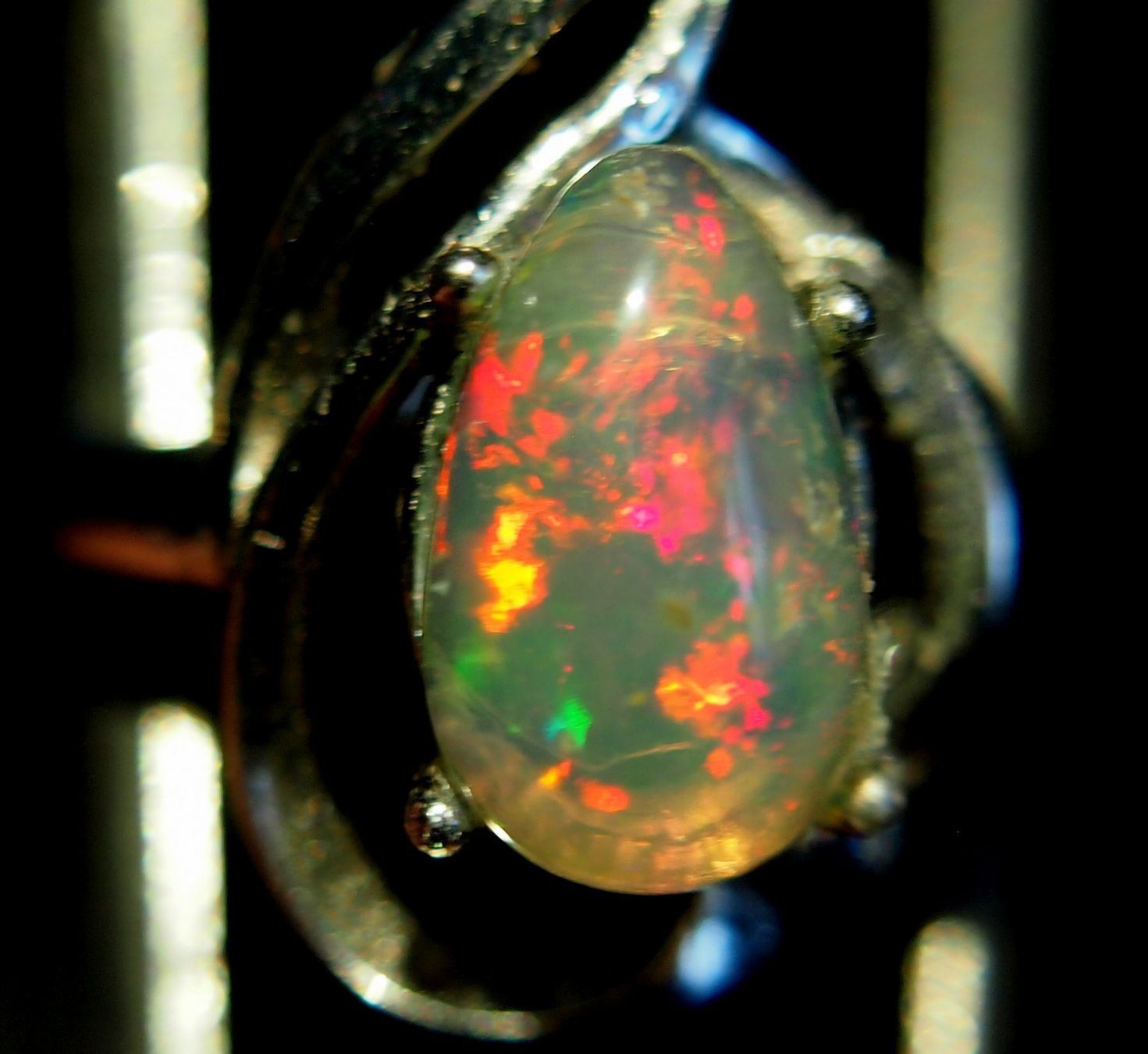 Anelli: 15 ct. highquality Ring mit AAA Feueropal – Nuovo e nell'imballaggio originale da Reinach BL venduto da Marblue
