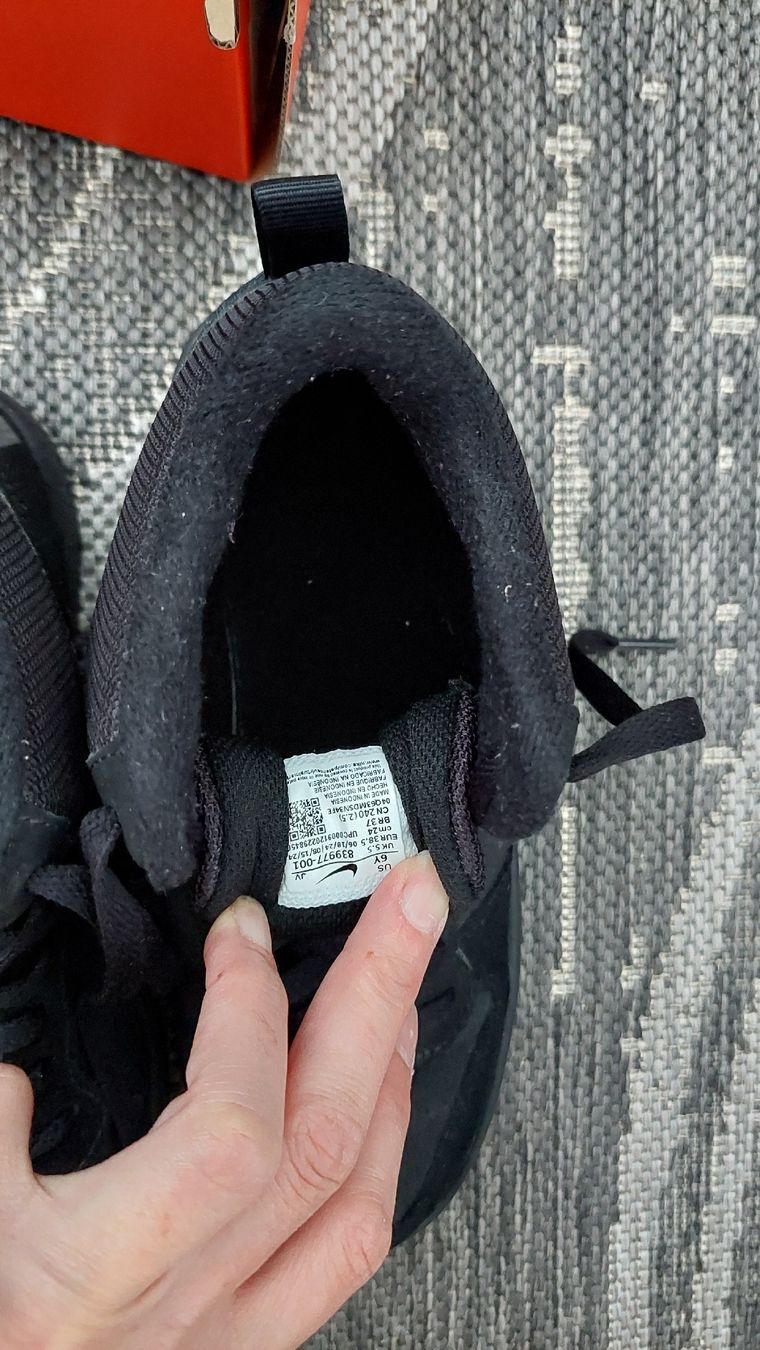 Nike Scarpe per ragazzi: Nike Schuh Grösse 38.5 wie neu – Nuovo (secondo la descrizione) da Egolzwil venduto da mobiledeluxe 4