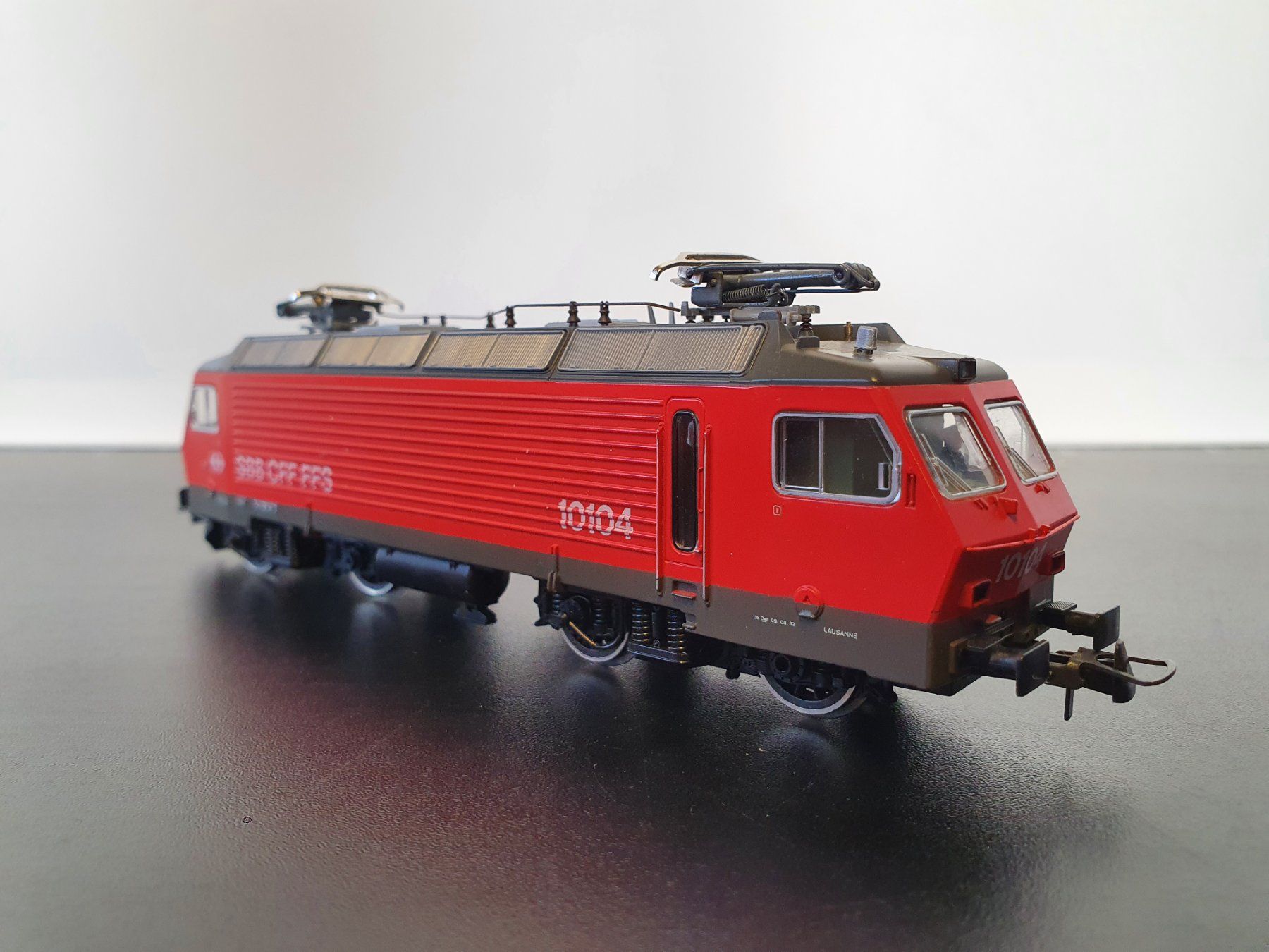 Roco Modellini di ferrovie: ROCO:DC: SBB Re 4/4IV ROT 10104 OVP – Usato da Biglen venduto da taunus82 3