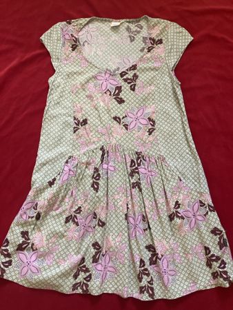 Ripcurl Sommerkleid Blumenmuster Grösse S neuwertig