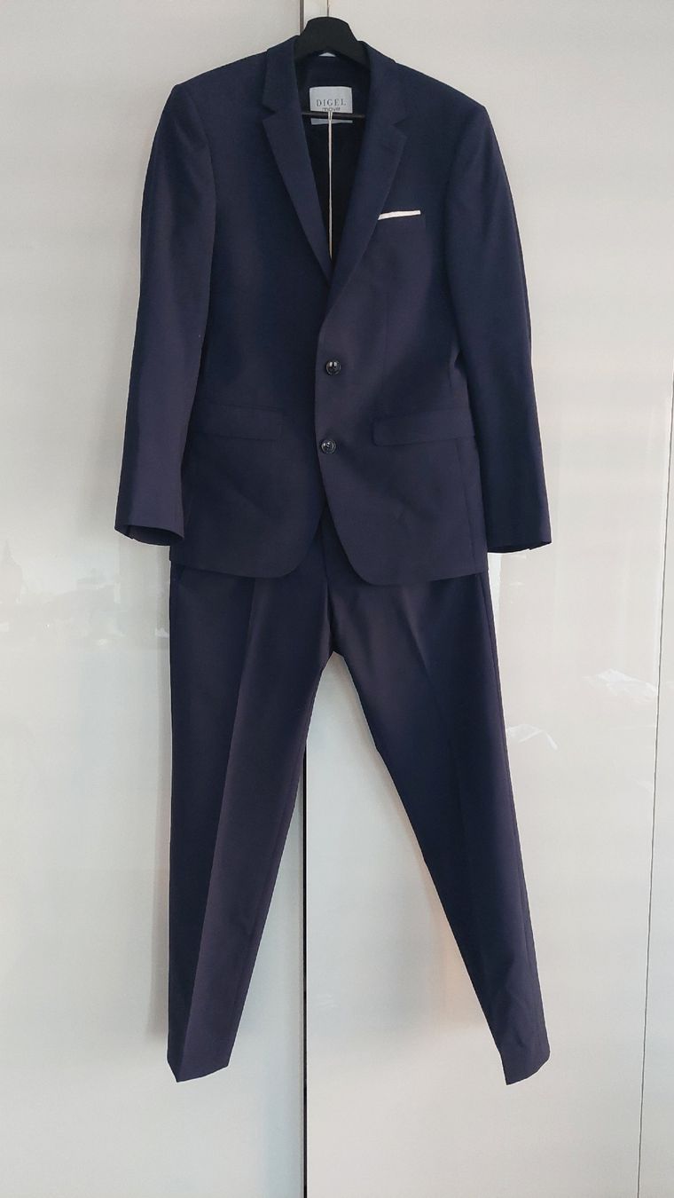 Completi: ANZUG  DIGEL move (slim fit Gr.46) – Nuovo (secondo la descrizione) da Dübendorf venduto da huebi01