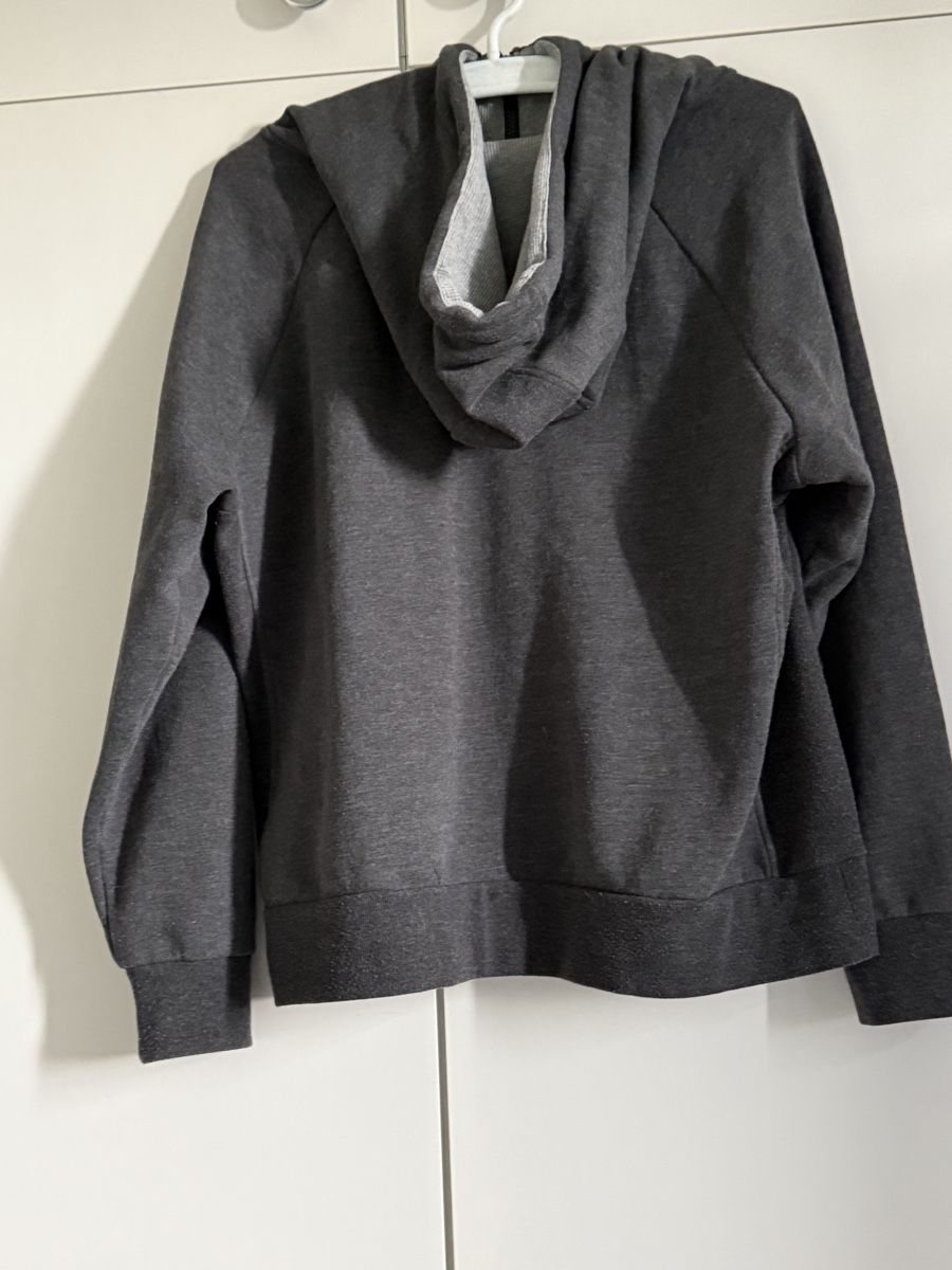 Giacche: Hoodie Jacke – Usato da Kirchlindach venduto da Ibag70 1