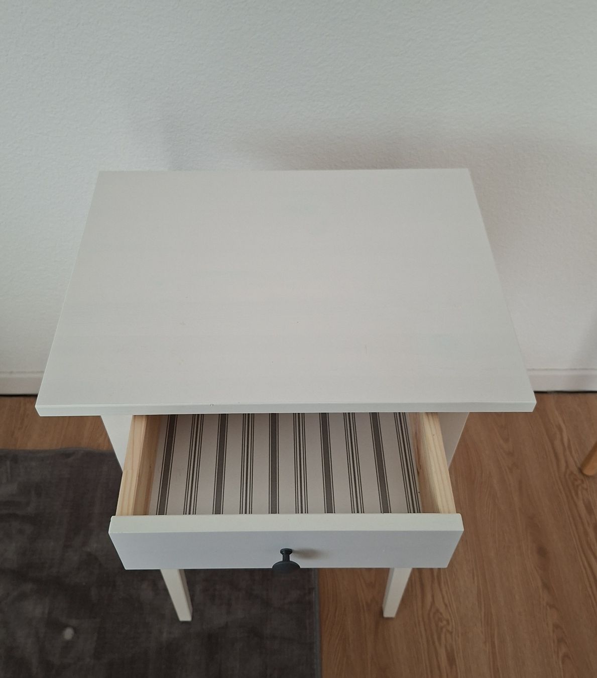 Comodini: IKEA HEMNES Beistelltisch, weis – Usato da Schafisheim venduto da piiep_17 1