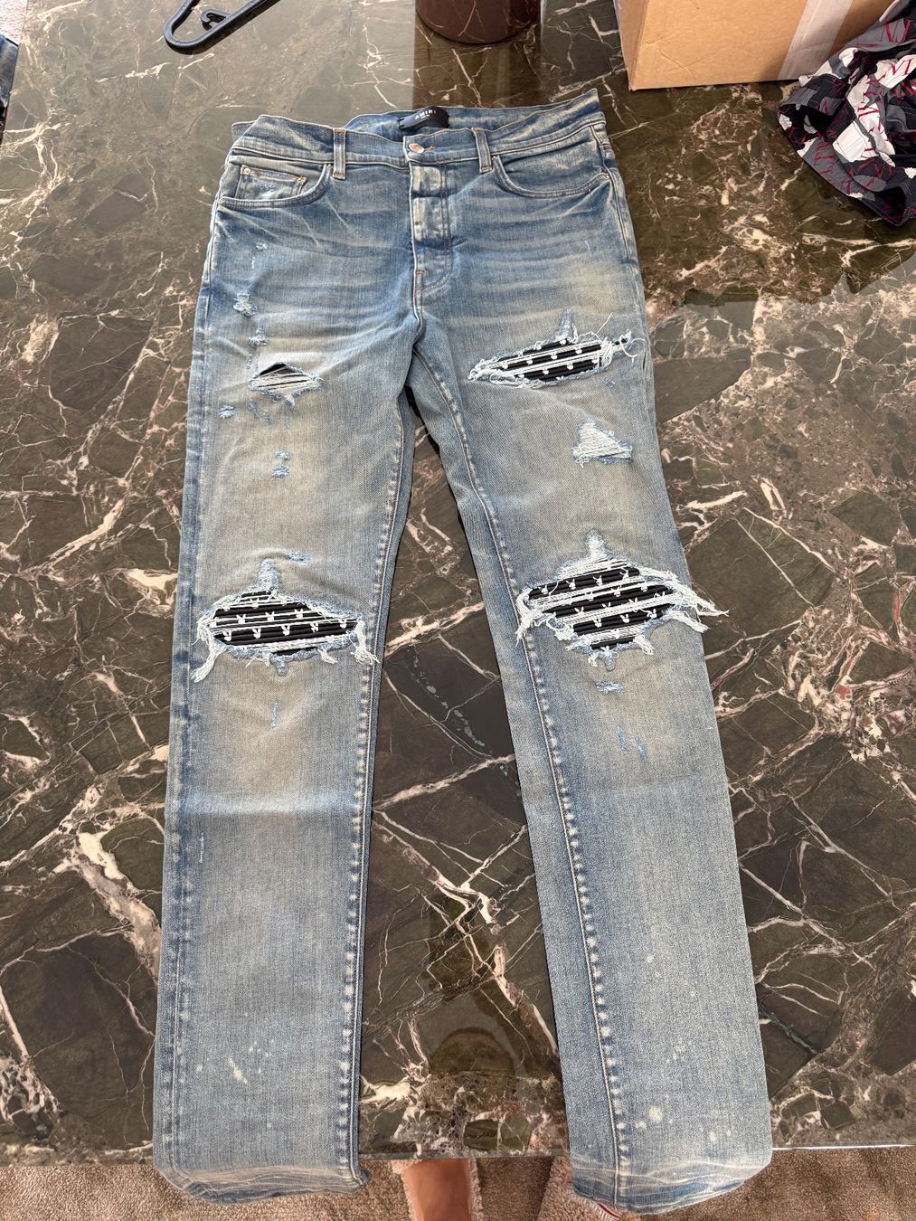 Amiri Jeans: Jeans slim Amiri – Nuovo (secondo la descrizione) da Genève venduto da kil_bxc8