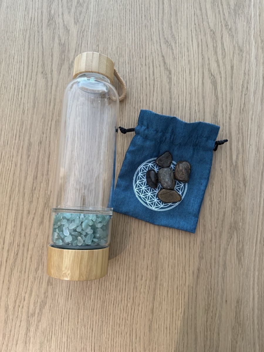 Borracce & Thermos: Glasflasche mit Heilsteinen, neuwertig – Nuovo (secondo la descrizione) da Tobel venduto da cel_d6wl 1