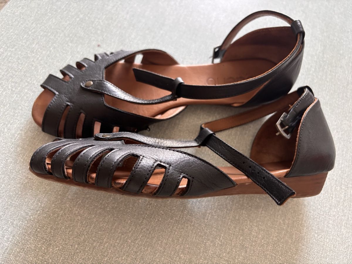 Damenschuhe: Sandalen, Leder, 38 – Gebraucht aus Zürich von gucks 1