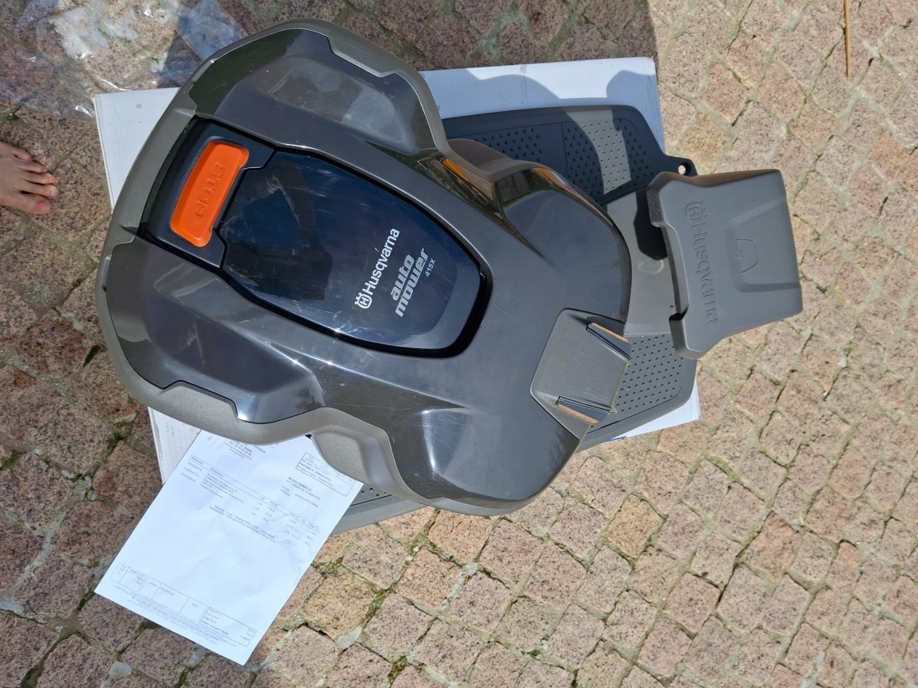 Husqvarna Tagliaerba: Tondeuse robot Husqvarna 415X – Nuovo e nell'imballaggio originale da Corsier venduto da Isabelle1246 1