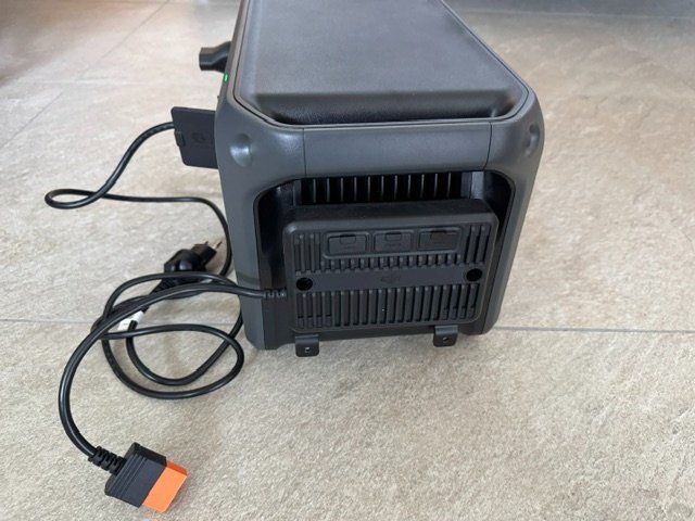 DJI Akkus: Powerstation DJI 1000 V2 mit Solaradapter – Gebraucht aus Buttwil von Gm67 1