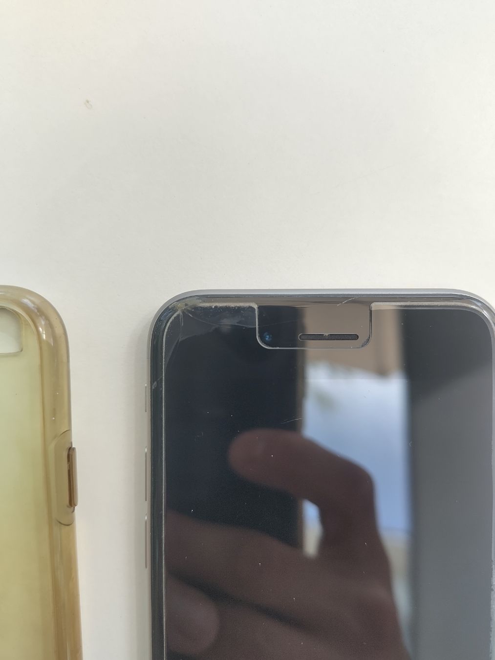Apple Telefoni cellulari / Smartphones: iPhone 6s mit Ladekabel, Stecker und Hülle, Silber, 64GB – Usato da Brunnen venduto da mor_t6t6 2