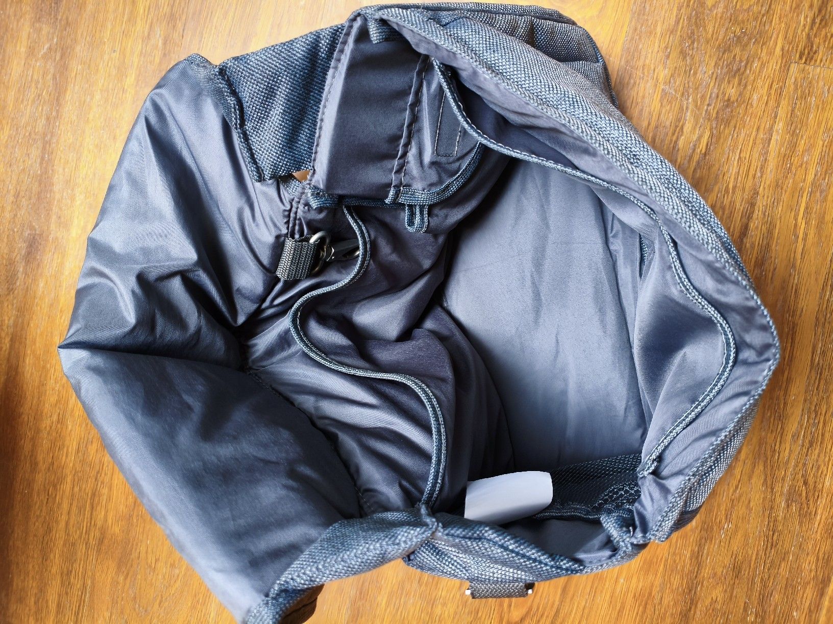 ABC Design Borse & Zaini: Schöne Wickeltasche – Usato da Hermiswil venduto da Volvorine 1