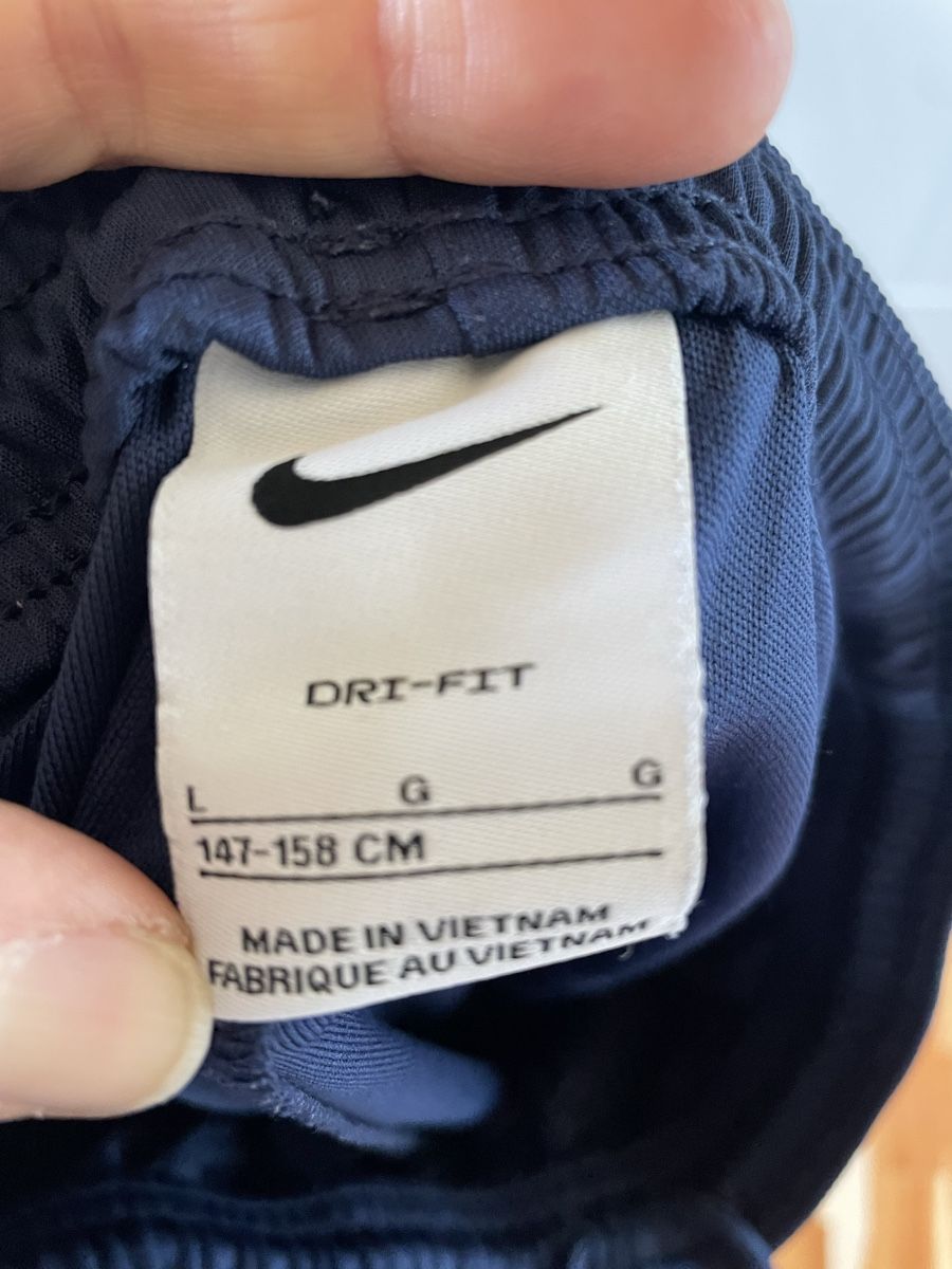 Nike Pantaloni: Nike Trainerhose Gr. 147 - 158 – Usato da Rümlang venduto da resale35 3