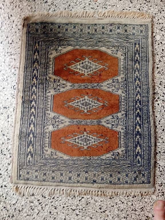 Tapis: Kleiner Seiden Teppich – D'occasion à Basel par Petergunn