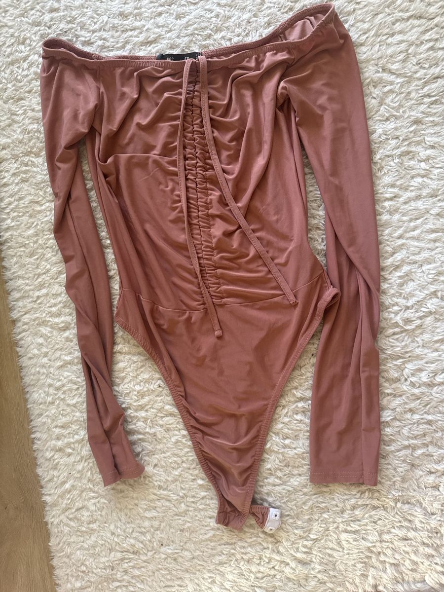 Top: Missguided Body Langarm Rosé Grösse 36 – Nuovo (secondo la descrizione) da Liestal venduto da isa_8y72 7