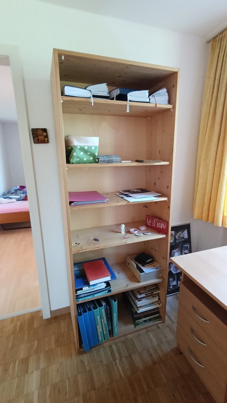 Regale: Bücherregal, Gestell – Gebraucht aus Steffisburg von tut_s28q 1