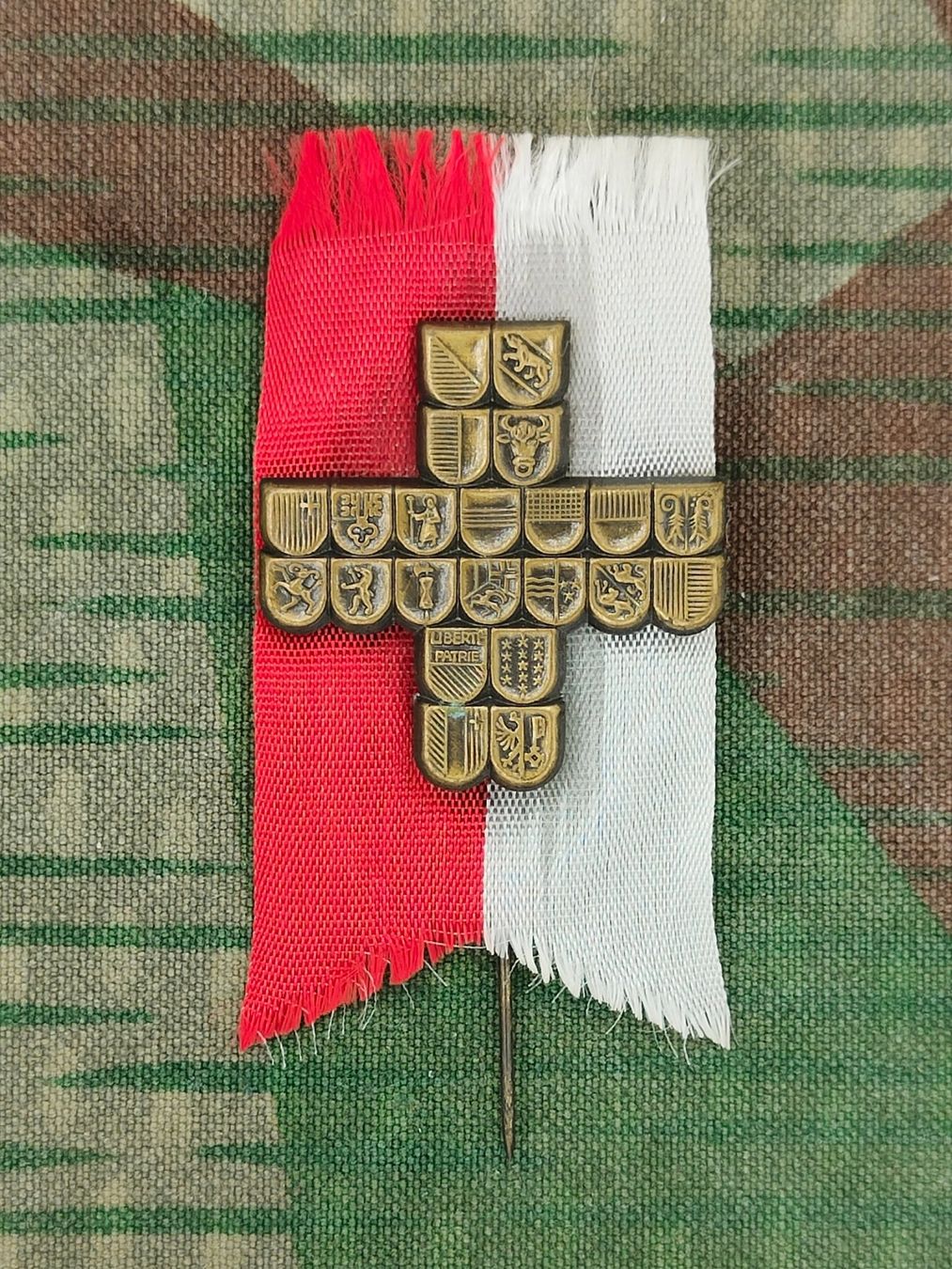 Placchette & Badge: 1. August Abzeichen 1961 – Usato da Bauma venduto da SwissMilitaria