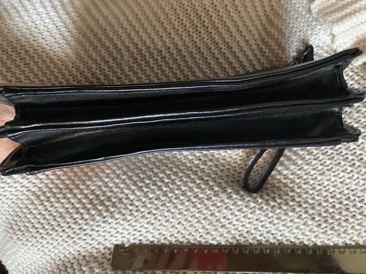 Borse: Pochette noire classique pour homme – Nuovo e nell'imballaggio originale da Geneve venduto da Monthoux13 3