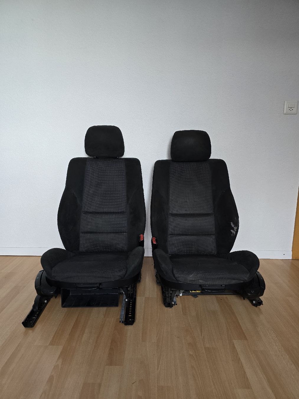 BMW Tutti pezzi di ricambio auto: Intérieur complet bmw e46 M sport touring – Usato da Froideville venduto da tra_n6rb