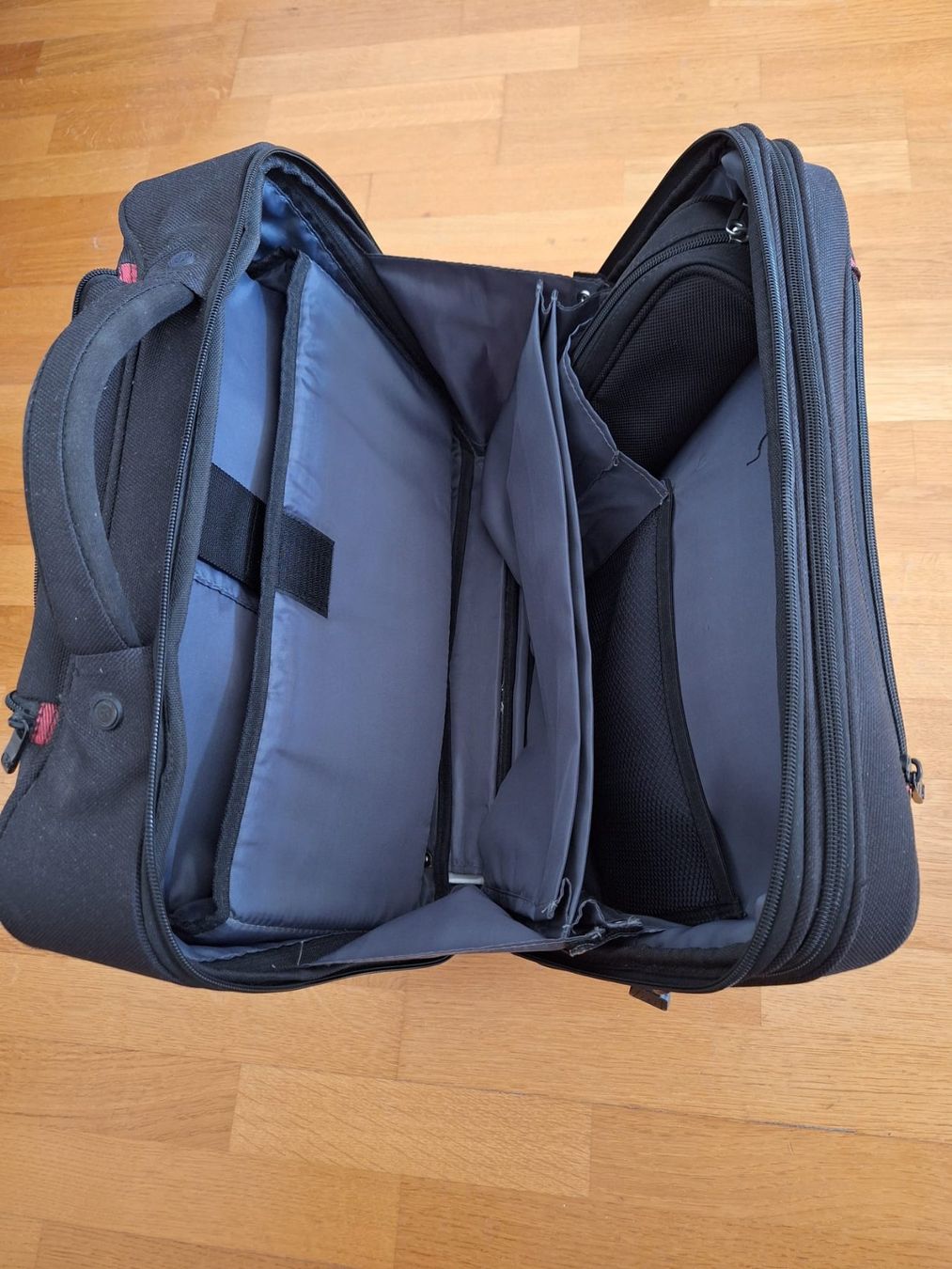 Valigie & Borse: Wenger Business-Trolley auf Rollen – Usato da Brunegg venduto da baettlerchuchi 3