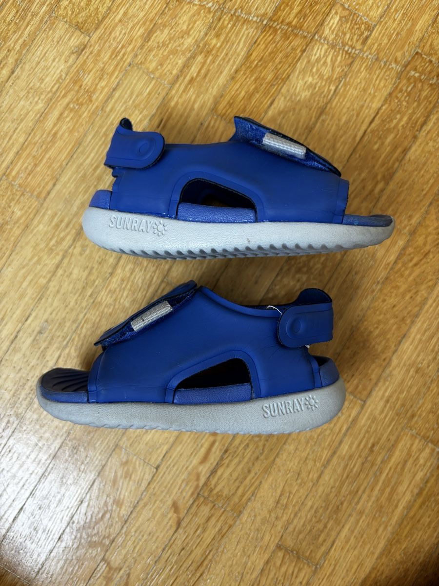 Nike Scarpe per ragazzi: Lot de Chaussures enfant Nike – Usato da La Chaux-de-Fonds venduto da Elora237 3