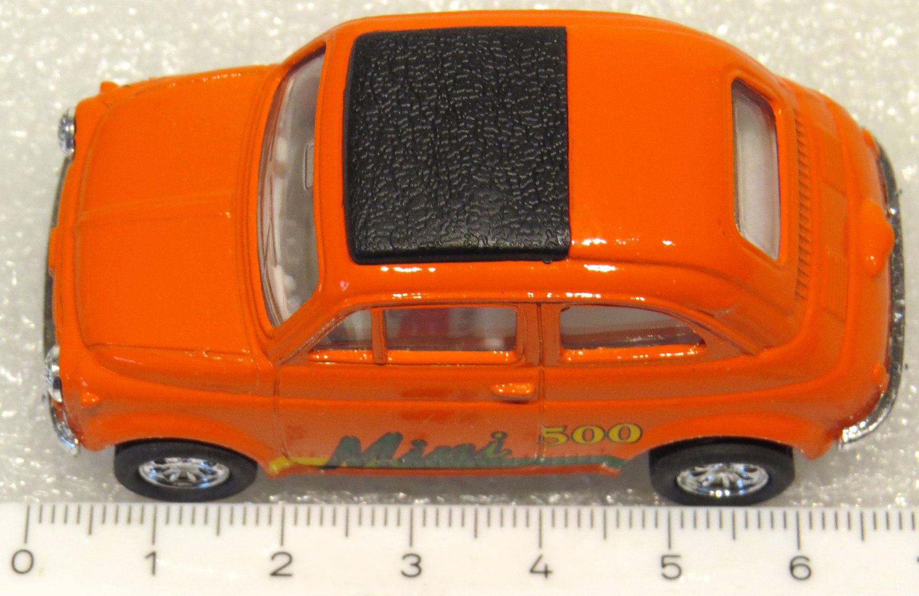 Fiat Modellautos: 4 x Fiat 500 – Neu (gemäss Beschreibung) aus Ettingen von Burago 2