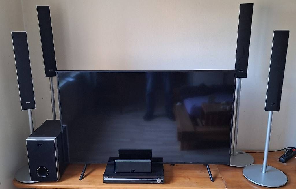 Sony Home Cinema: Sony Home Cinema – Usato da Ermatingen venduto da arr_7yxq